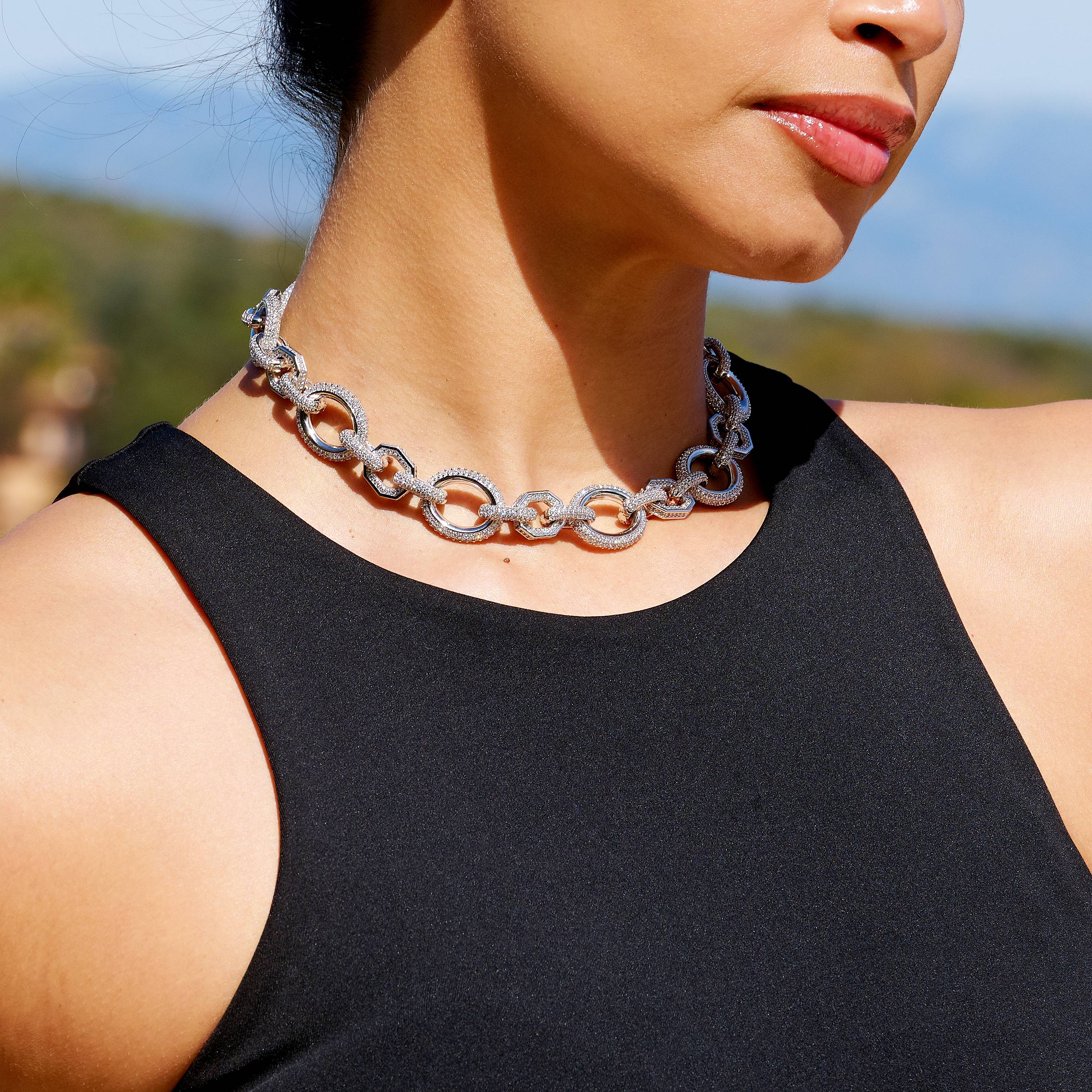 Iced Loop Infinity Adjustable Necklace in White Gold - 18mm