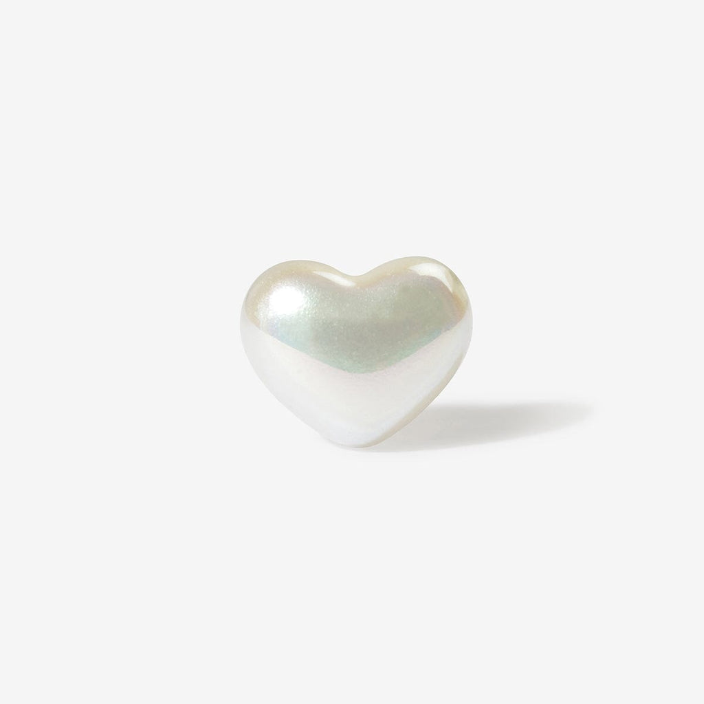 Jude medium puffy pearl heart piercing