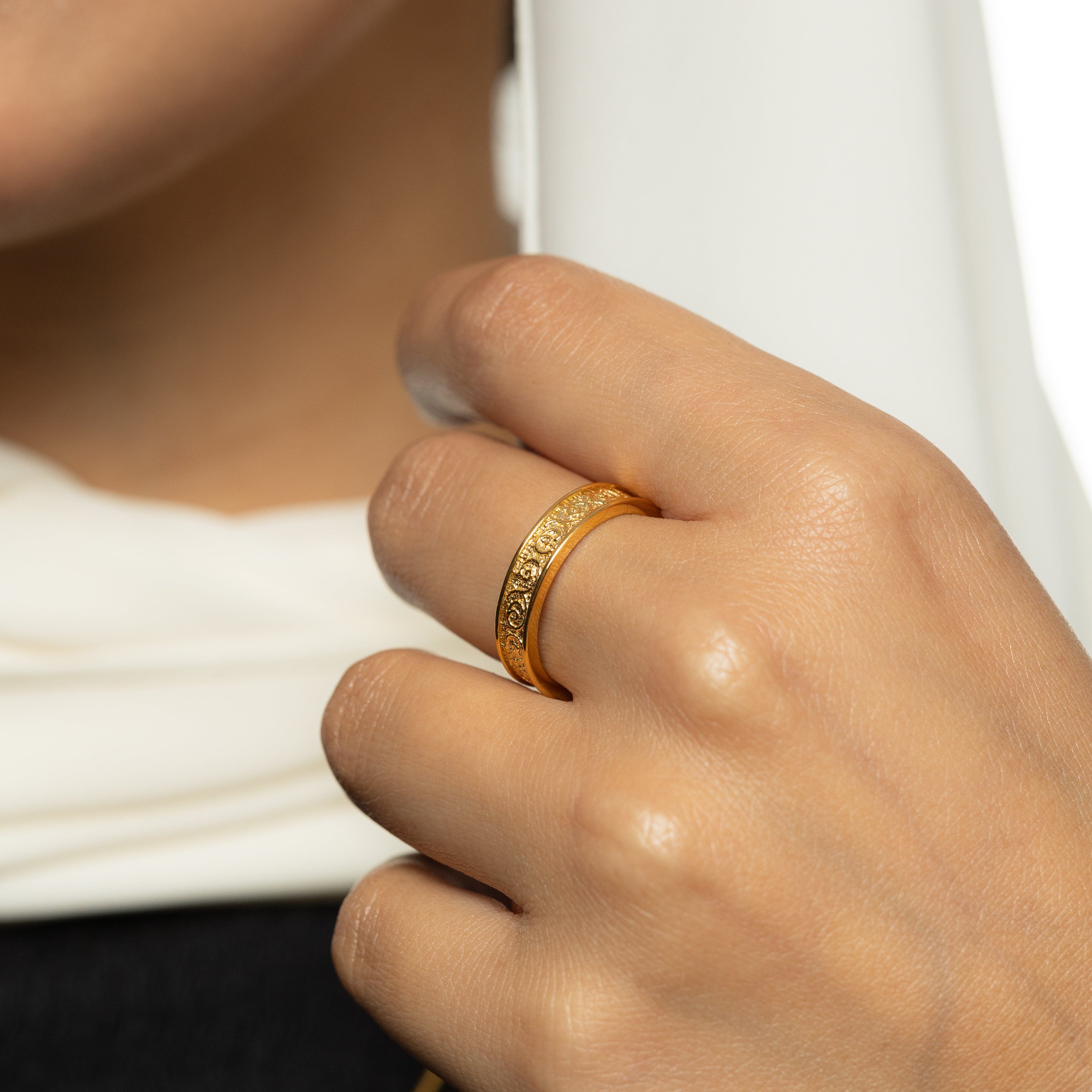 Vintage Heritage Ring
